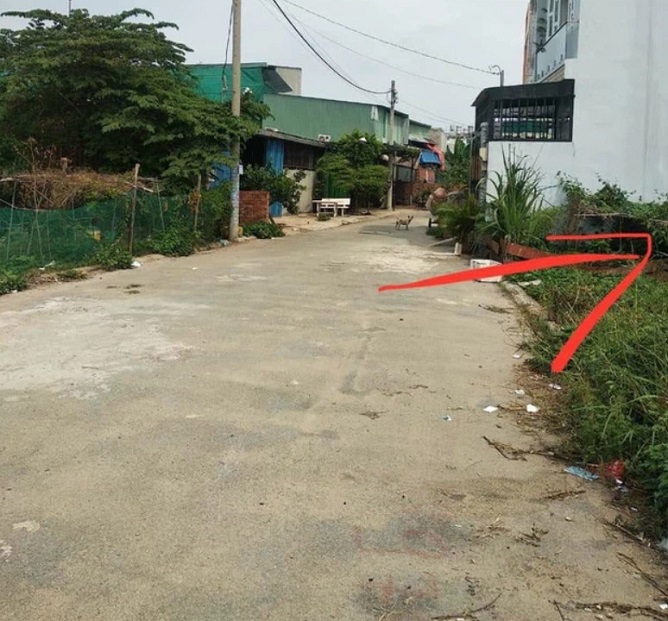 Mảnh đất được rao bán giá 3,2 tỷ đồng tại đường Võ Văn Hát (phường Long Trường, quận 9).
